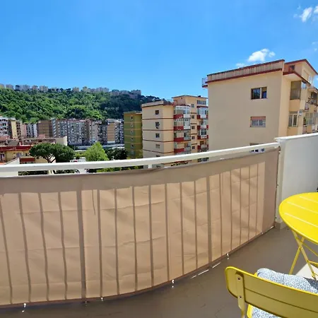 Blumarine In Lejlighed *